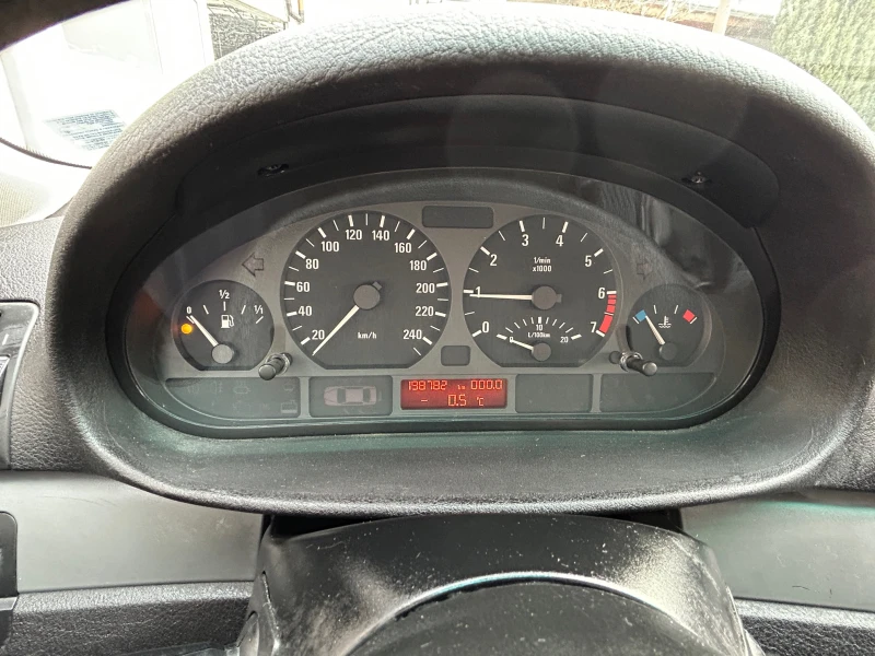 BMW 316 Compact 1.8i, снимка 11 - Автомобили и джипове - 48804191