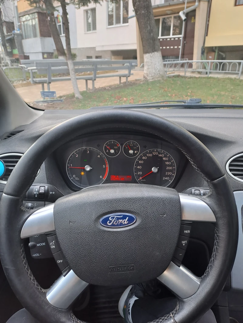 Ford Focus 1, 8 /  115к.с., снимка 14 - Автомобили и джипове - 49441034