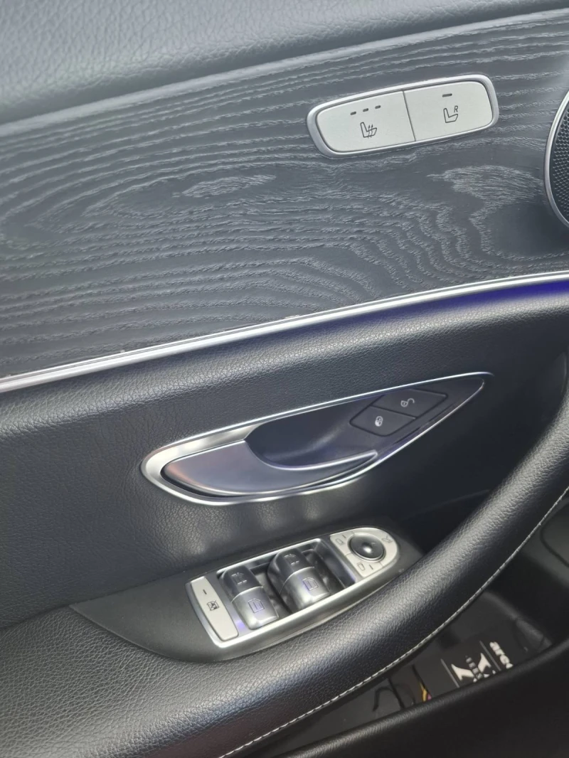 Mercedes-Benz E 220, снимка 11 - Автомобили и джипове - 52946295