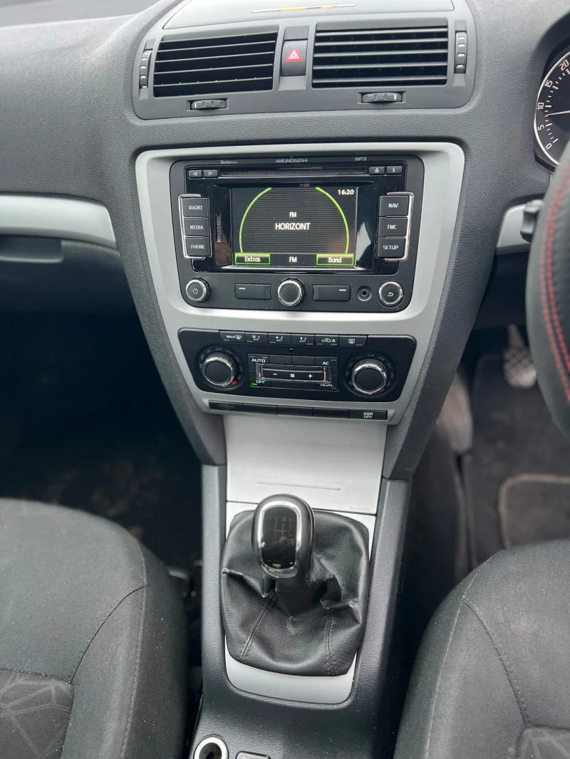 Skoda Octavia, снимка 7 - Автомобили и джипове - 53194093