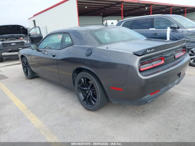 Dodge Challenger SXT PLUS, снимка 7 - Автомобили и джипове - 47410161