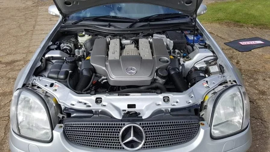 Mercedes-Benz SLK 32 AMG ДЕСЕН ВОЛАН  - изображение 5