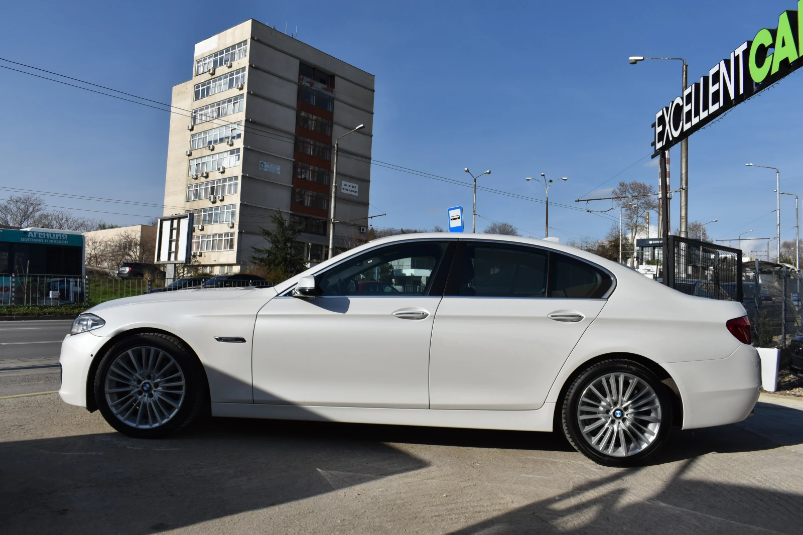 BMW 525 xDrive* FACELIFT* BUSINESS-PACK - изображение 3