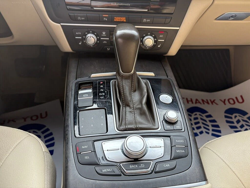 Audi A6 Progressiv* ПАМЕТ* КАМЕРА* 4 ПОДГРЕВА* ПАНОРАМА, снимка 11 - Автомобили и джипове - 53757657