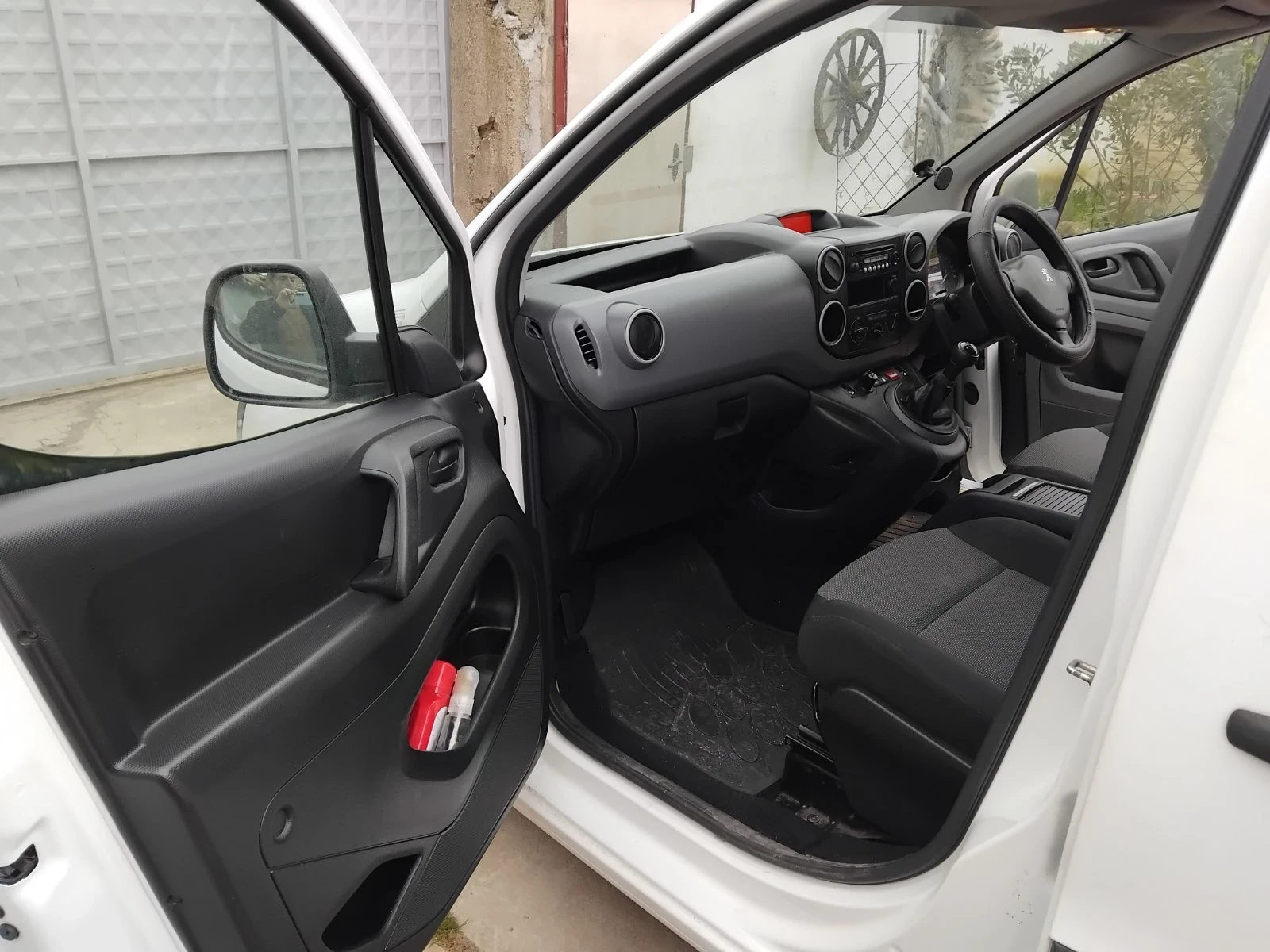 Peugeot Partner, снимка 6 - Автомобили и джипове - 53937493