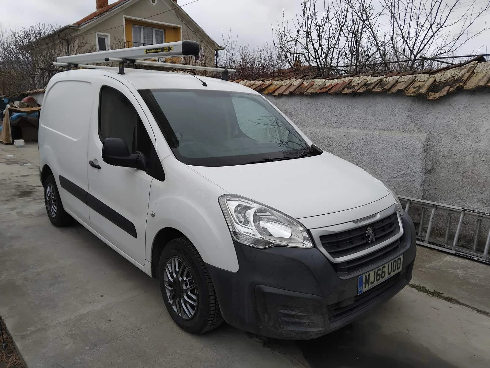 Peugeot Partner, снимка 2 - Автомобили и джипове - 53937493