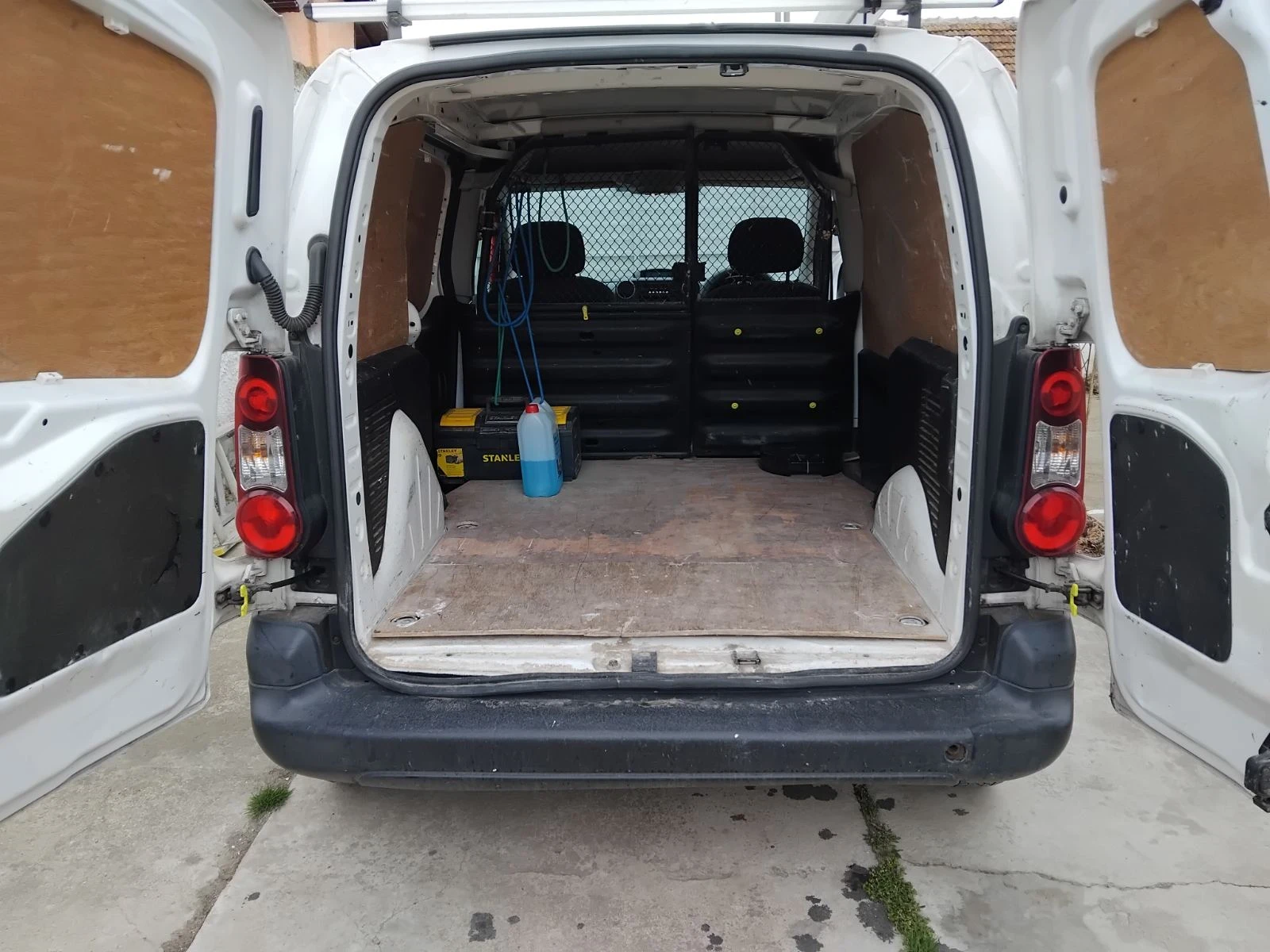 Peugeot Partner, снимка 9 - Автомобили и джипове - 53937493