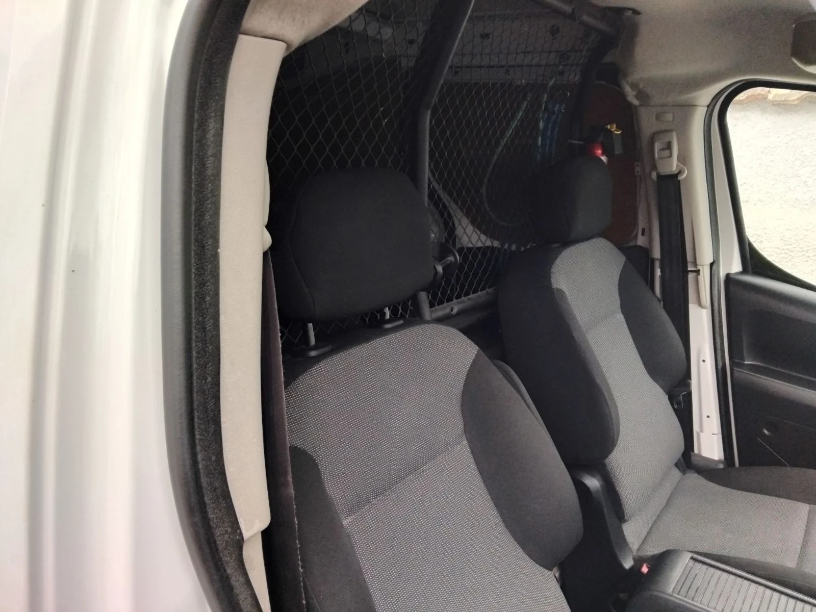 Peugeot Partner, снимка 8 - Автомобили и джипове - 53937493