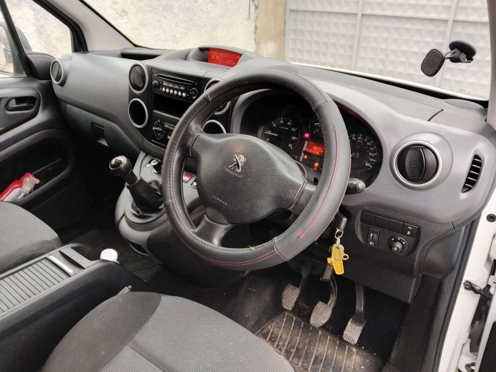 Peugeot Partner, снимка 7 - Автомобили и джипове - 53937493