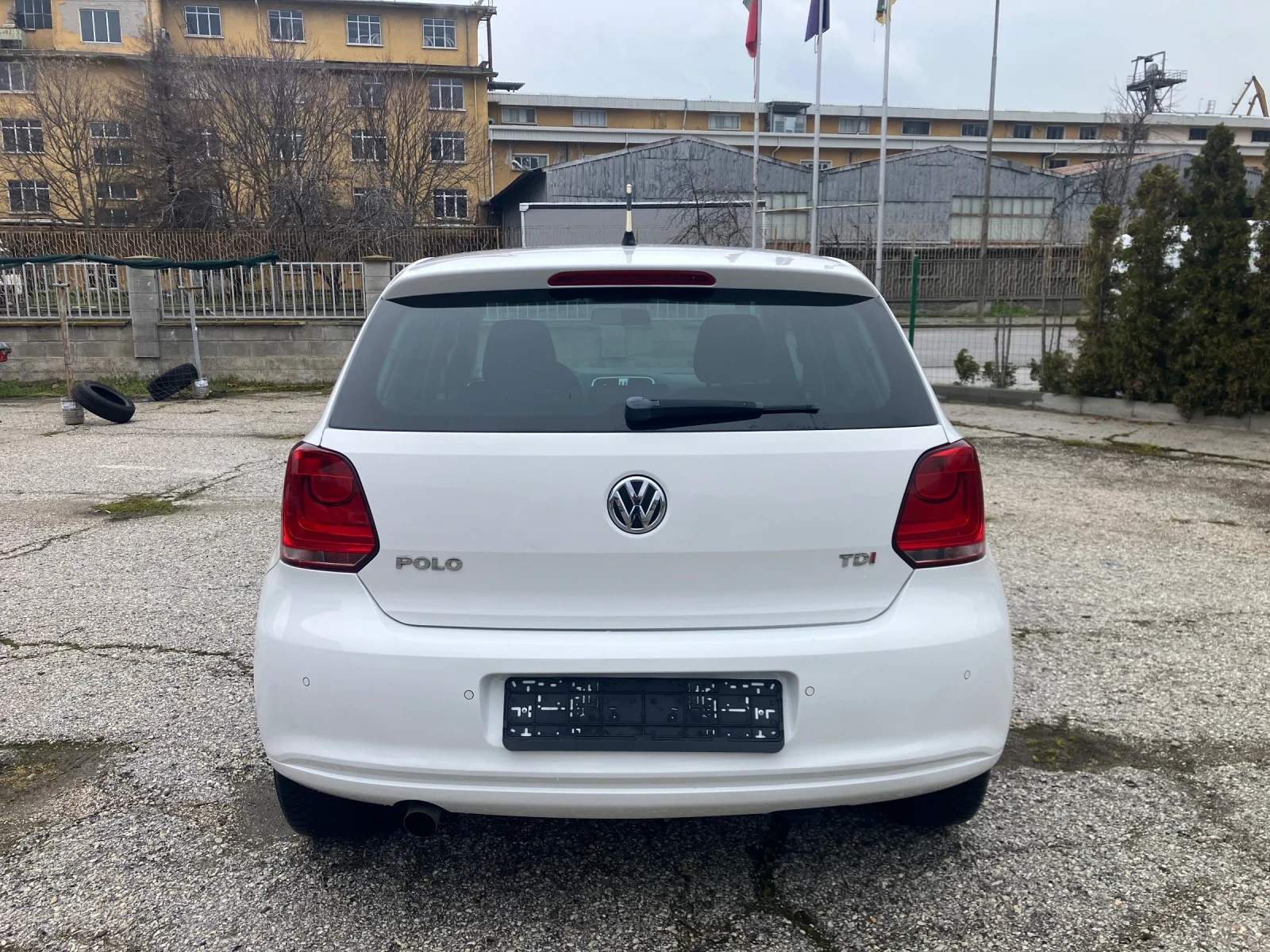 VW Polo 1.6tdi-105kc-MATCH, снимка 10 - Автомобили и джипове - 53950889