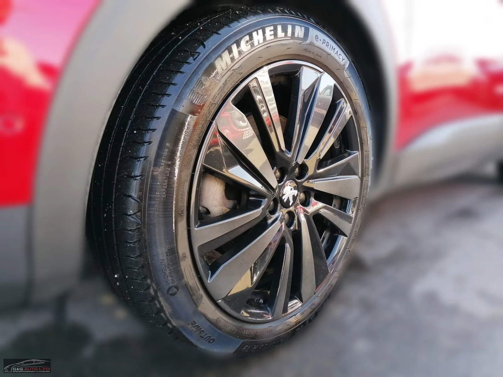 Peugeot 3008 PHEV/299HP/GT/180CAM/MASSAGE/LED/KLESS/339z, снимка 5 - Автомобили и джипове - 54330320