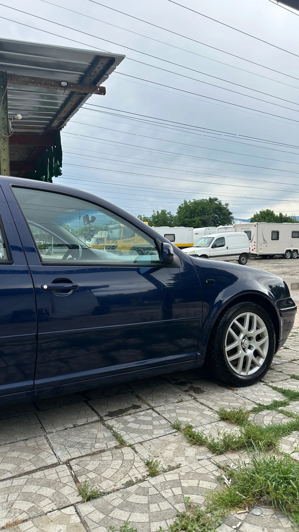 VW Golf 2.3, снимка 4 - Автомобили и джипове - 54787503