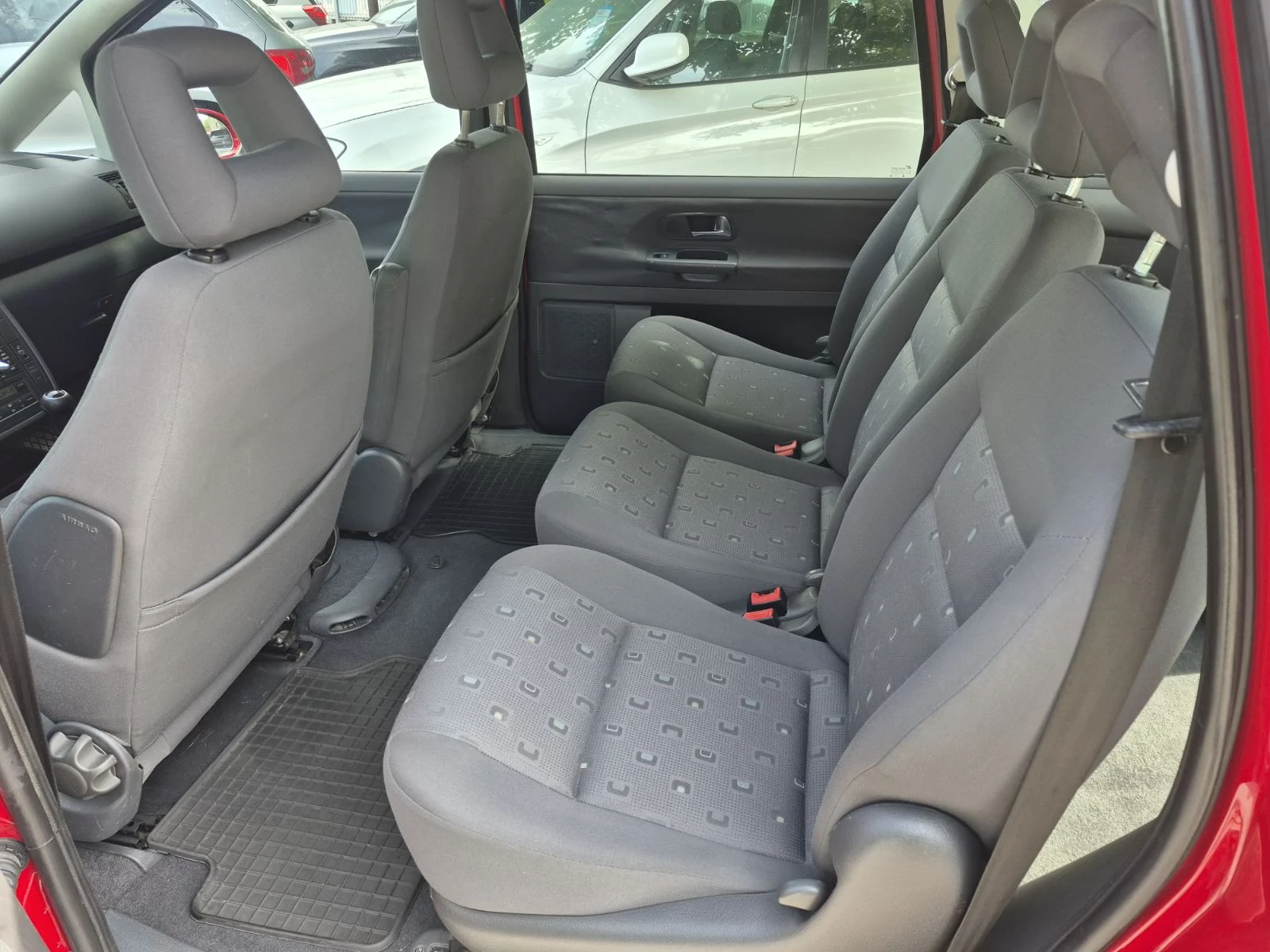 VW Sharan 1.9TDI-116k.s-6+ 1, снимка 9 - Автомобили и джипове - 54870680
