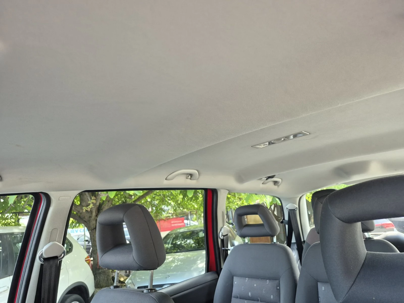 VW Sharan 1.9TDI-116k.s-6+ 1, снимка 14 - Автомобили и джипове - 54870680