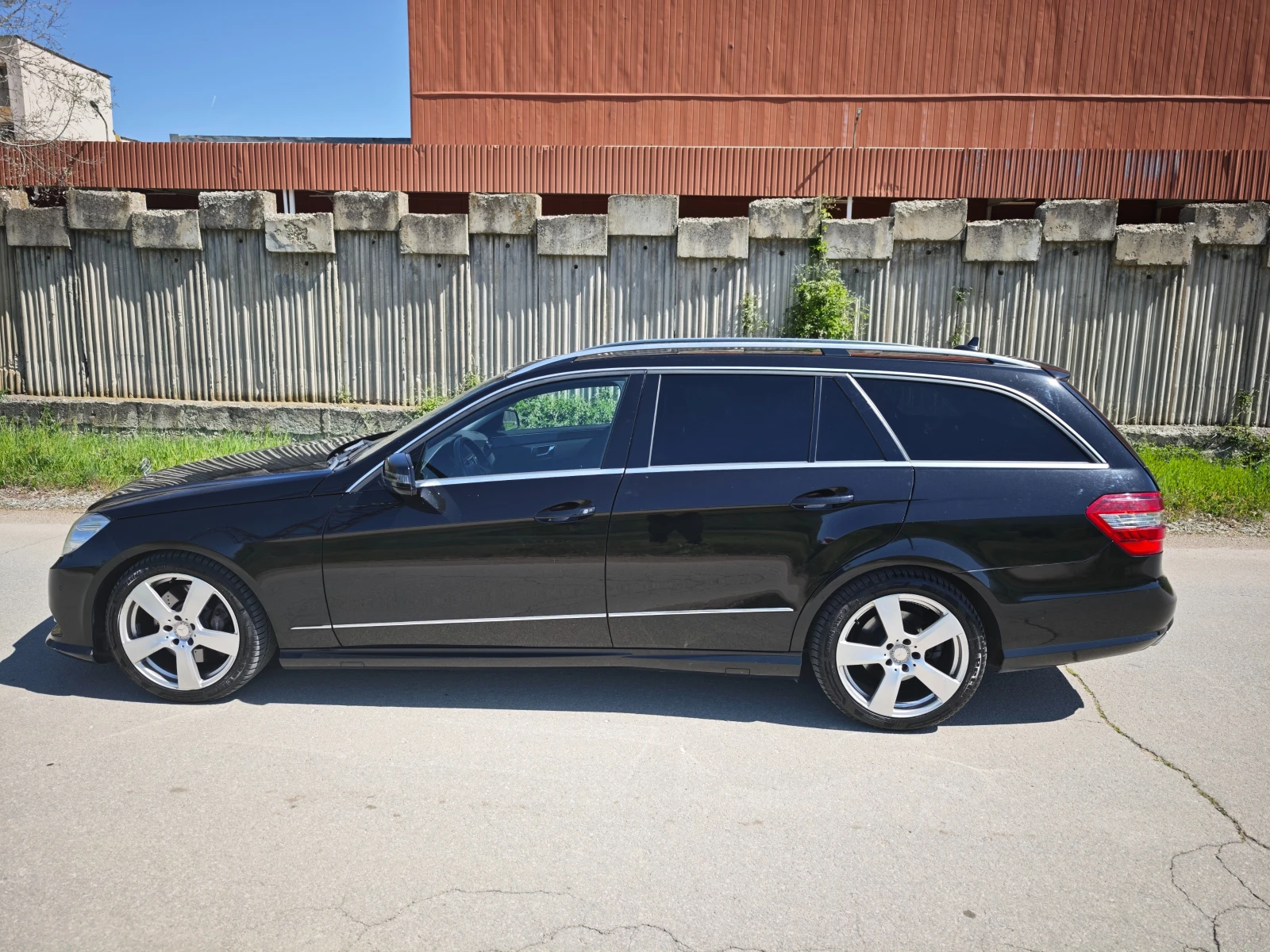 Mercedes-Benz E 350, снимка 4 - Автомобили и джипове - 54996904