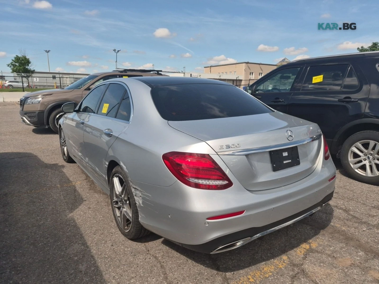 Mercedes-Benz E 300 4MATIC Автокредит Цена до България, снимка 6 - Автомобили и джипове - 55412839