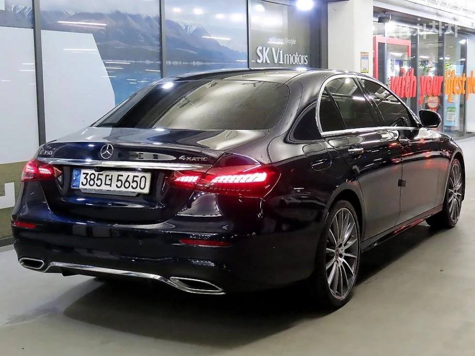Mercedes-Benz E 350 4MATIC AMG LINE HEAD UP 360CAM PANORAMA FULL, снимка 2 - Автомобили и джипове - 55513535