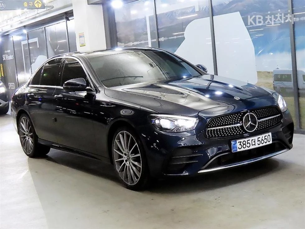 Mercedes-Benz E 350 4MATIC AMG LINE HEAD UP 360CAM PANORAMA FULL