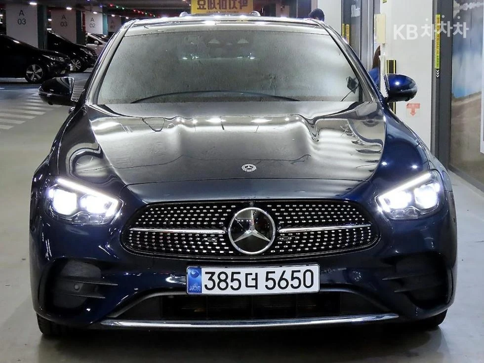 Mercedes-Benz E 350 4MATIC AMG LINE HEAD UP 360CAM PANORAMA FULL, снимка 3 - Автомобили и джипове - 55513535