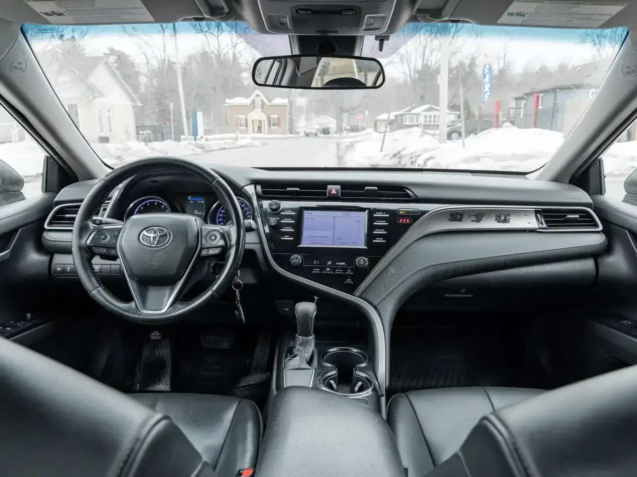 Toyota Corolla SE, снимка 7 - Автомобили и джипове - 55559772