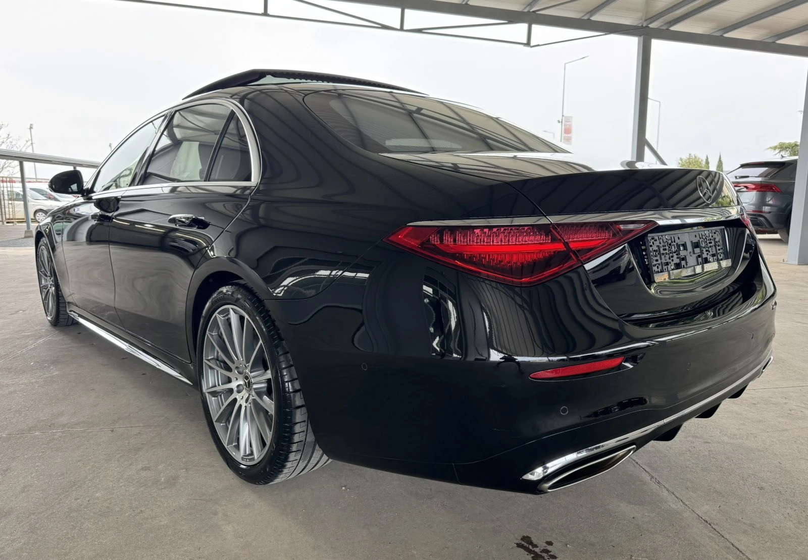 Mercedes-Benz S 580 L* 503ps* V8* 4M* AMG* Head Up* PANO* BURM* DISTR*, снимка 3 - Автомобили и джипове - 55736203