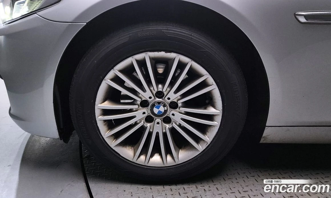 BMW 520 520d xDrive, снимка 5 - Автомобили и джипове - 56156707