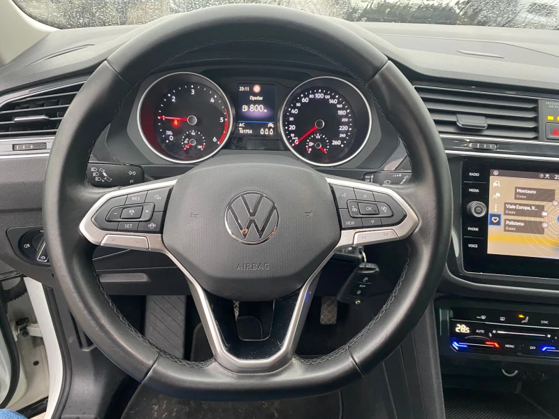 VW Tiguan 2.0D EURO 6D, снимка 13 - Автомобили и джипове - 48150321