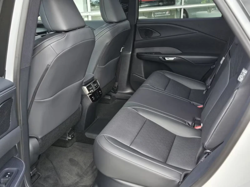 Lexus RX 450h plus 2.5PHEV/309HP/F-SPORT/PANO/360/HUD/DIGI/LED/645g, снимка 9 - Автомобили и джипове - 52654442