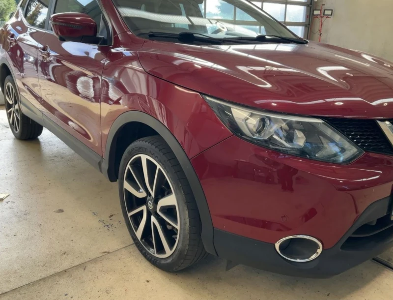 Nissan Qashqai TEKNA 1.6 DCI.4WD.PANORAMA.KAMERA.LED, снимка 2 - Автомобили и джипове - 52750537