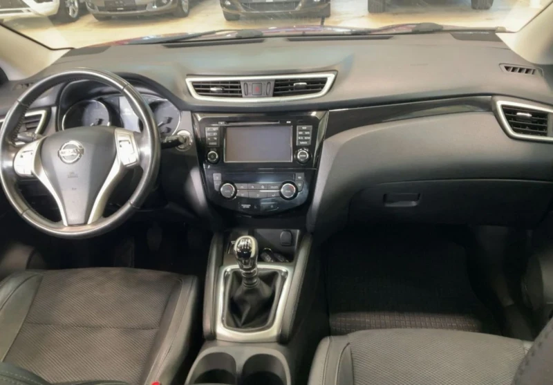 Nissan Qashqai TEKNA 1.6 DCI.4WD.PANORAMA.KAMERA.LED, снимка 15 - Автомобили и джипове - 52750537