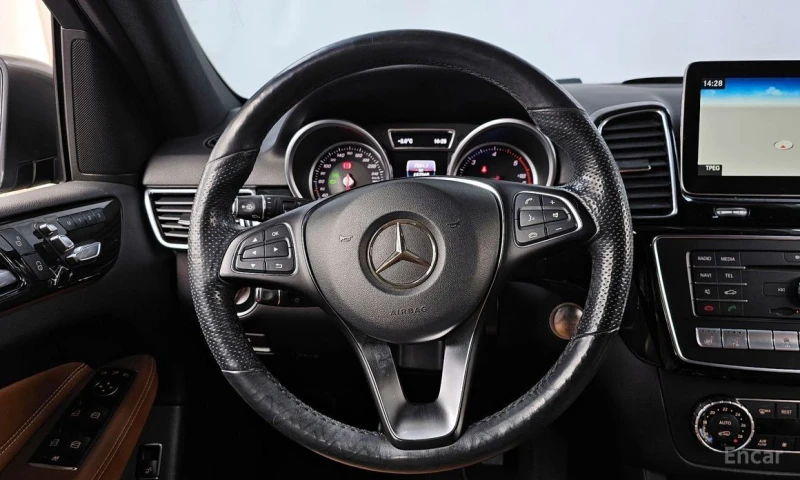 Mercedes-Benz GLE 350, снимка 13 - Автомобили и джипове - 53412856