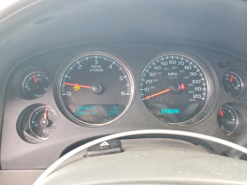 Chevrolet Suburban 5.3L 8 4x4 w/Rear Wheel Drv | Mobile.bg � ����������� 8