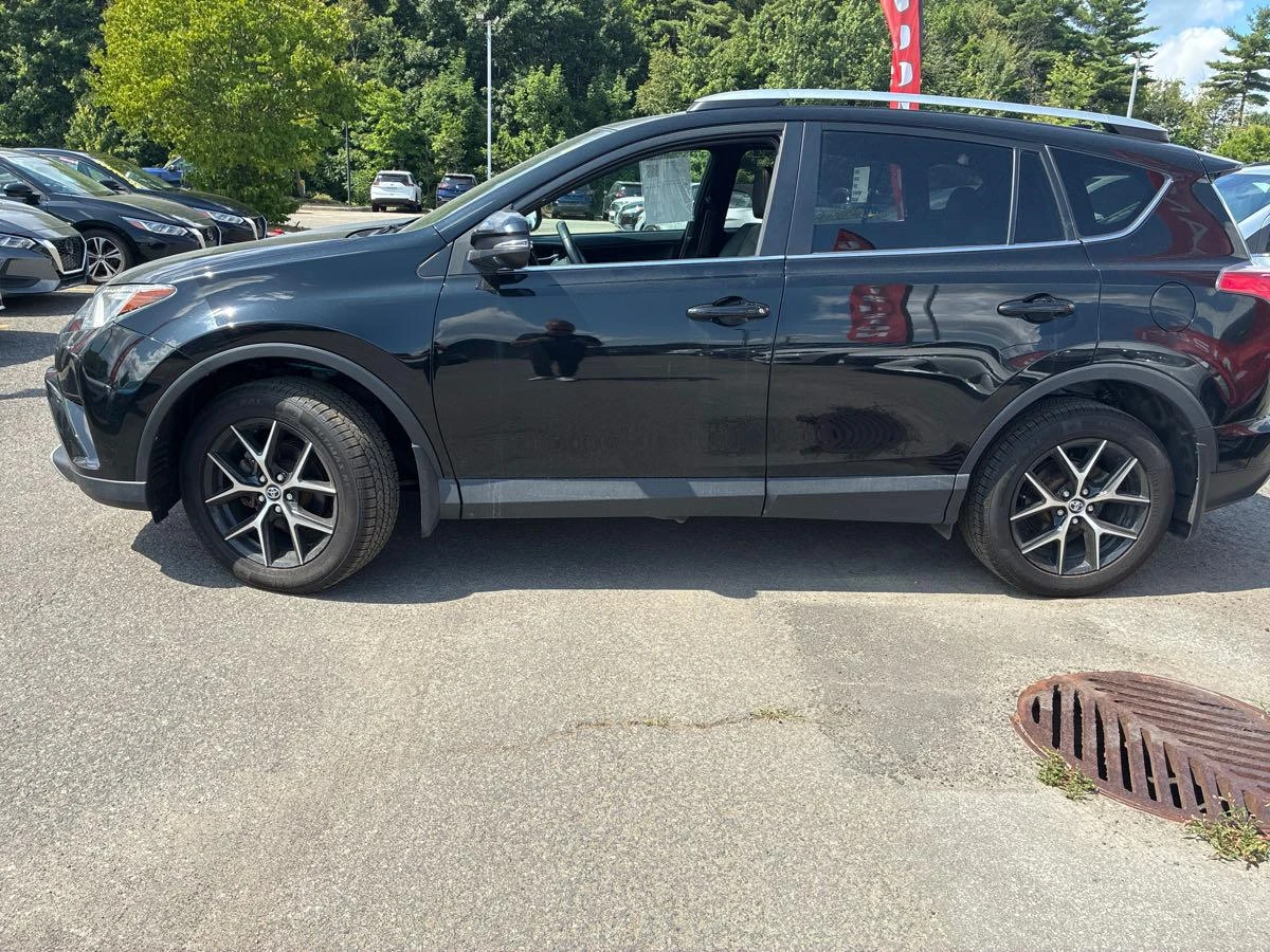Toyota Rav4 SE* Авто финансиране* Карфакс - изображение 2