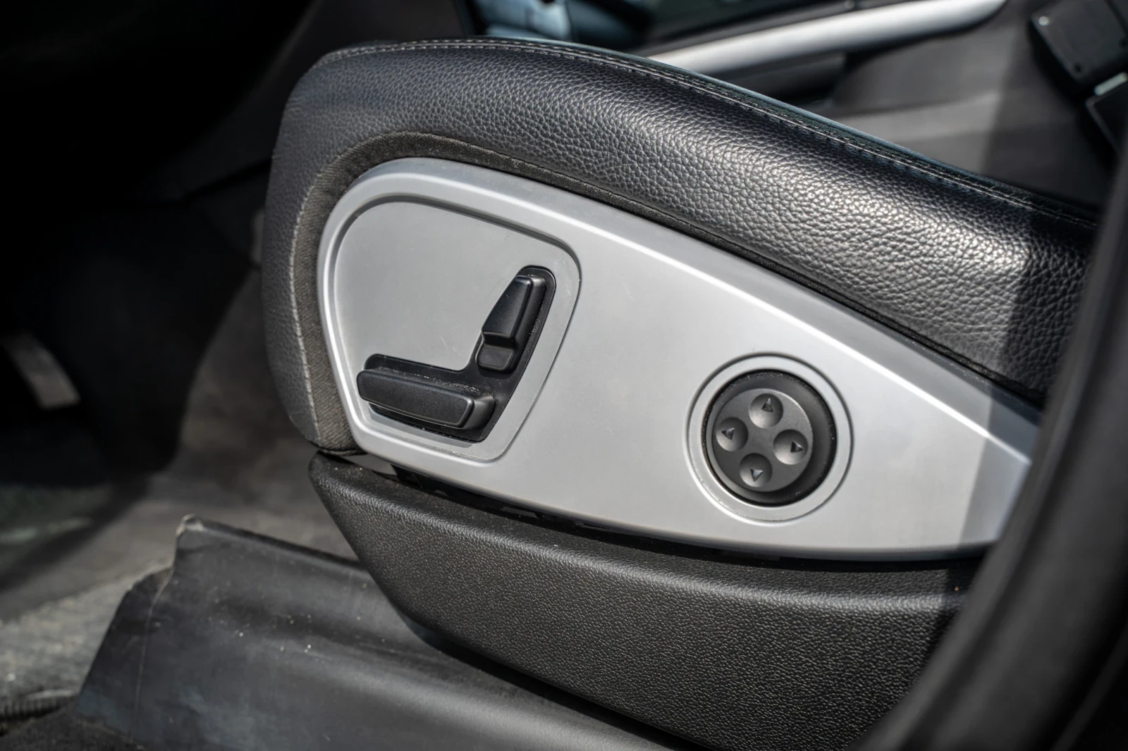 Mercedes-Benz ML 350 Ml350 4matic airmatic, снимка 6 - Автомобили и джипове - 54056950