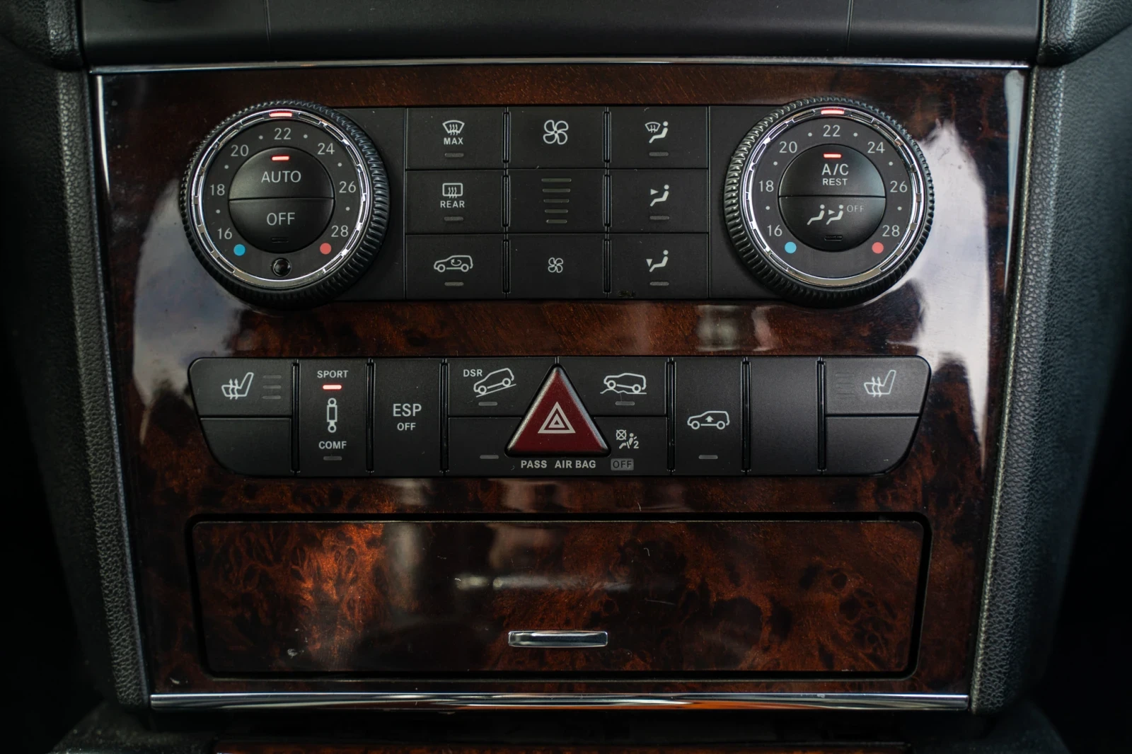 Mercedes-Benz ML 350 Ml350 4matic airmatic, снимка 9 - Автомобили и джипове - 54056950