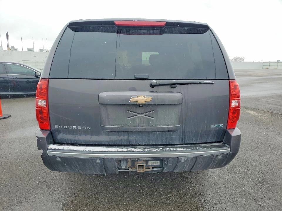 Chevrolet Suburban 5.3L 8 4x4 w/Rear Wheel Drv | Mobile.bg � ����������� 5