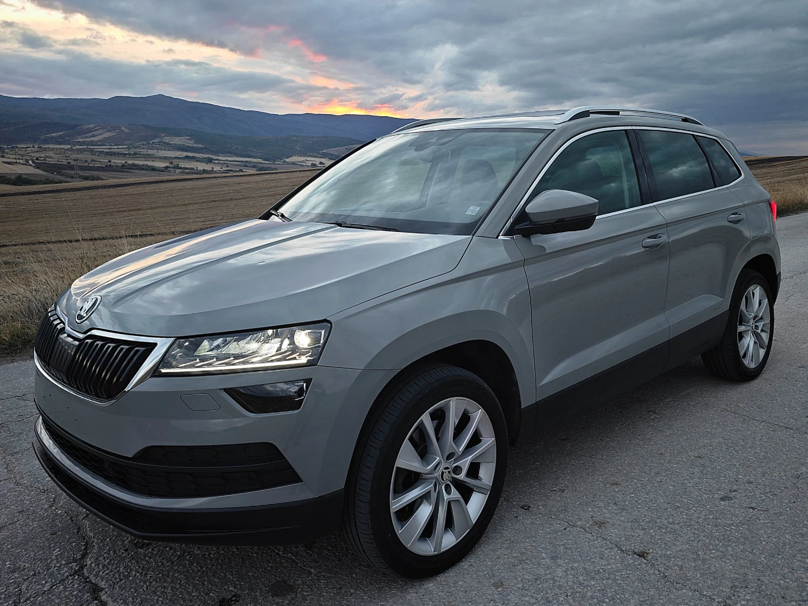 Skoda Karoq * Led* Panorama* FULL* 