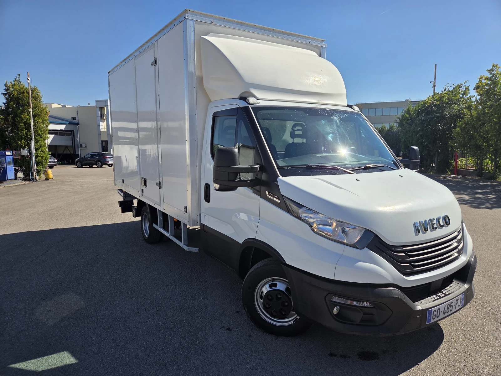 Iveco 35c18 КАТ Б 8pal борд, снимка 1 - Бусове и автобуси - 55661563