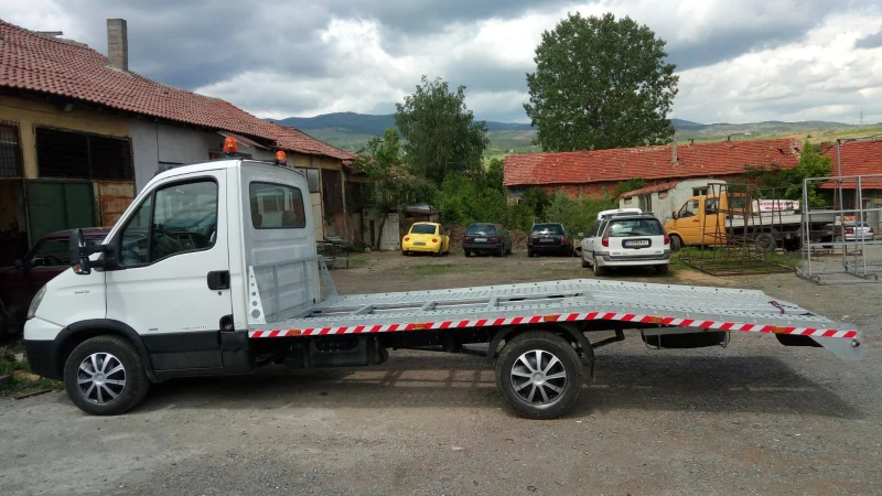 Iveco Daily, снимка 3 - Камиони - 51423700