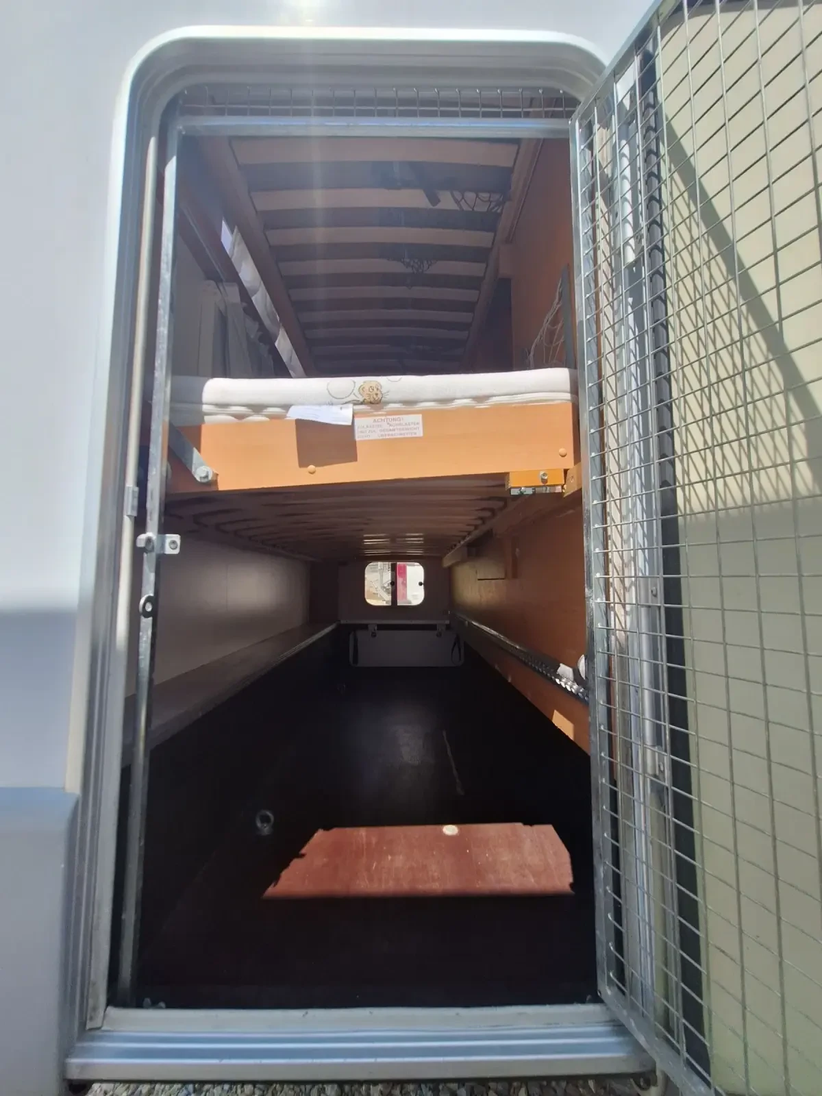 Кемпер Fiat KNAUS TABBERT SPORT.КЛИМАТИК.НА 67- ХИЛ. КМ., снимка 15 - Каравани и кемпери - 55188464