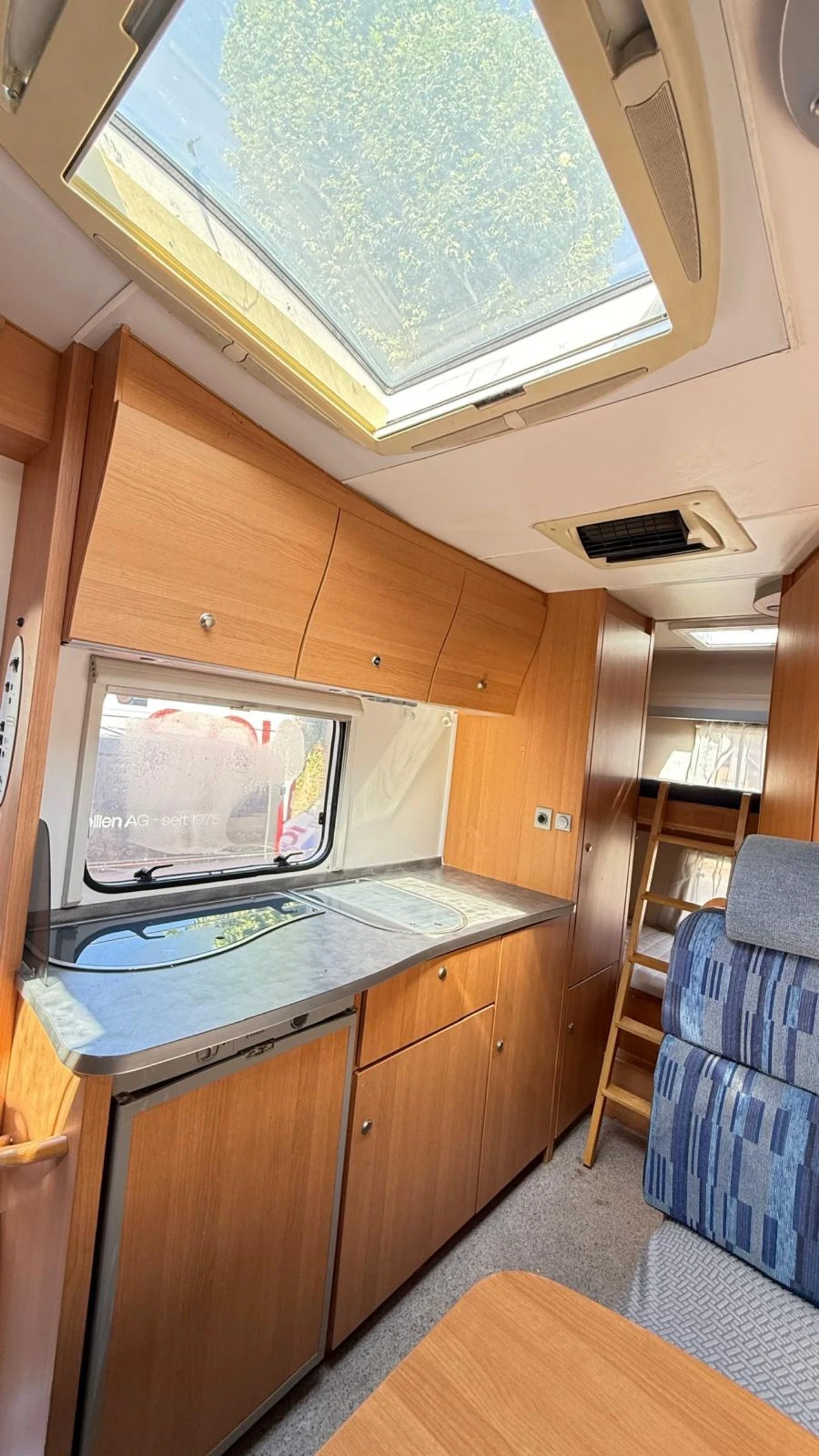Кемпер Fiat KNAUS TABBERT SPORT.КЛИМАТИК.НА 67- ХИЛ. КМ., снимка 5 - Каравани и кемпери - 55188464