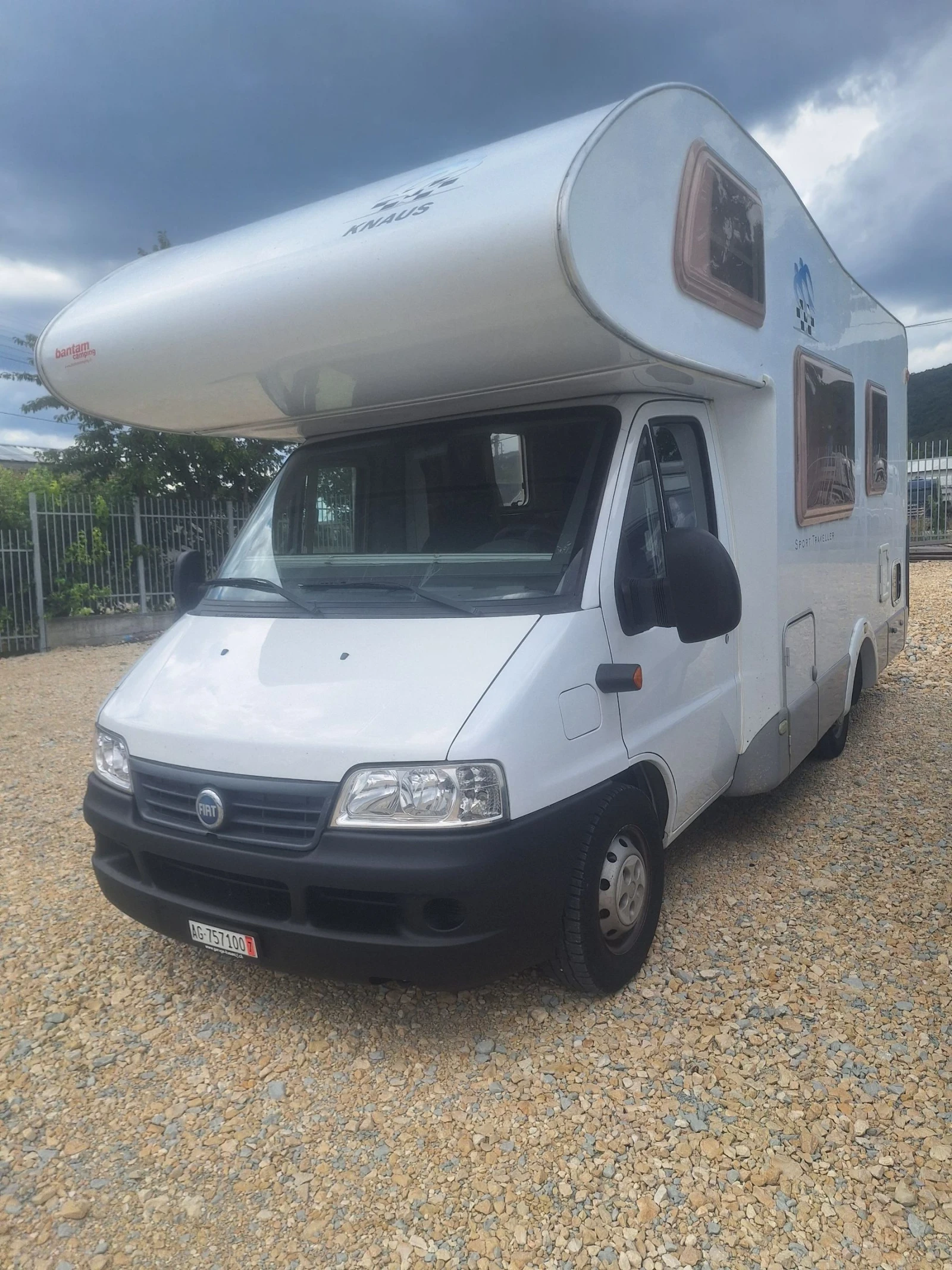 Кемпер Fiat KNAUS TABBERT SPORT.КЛИМАТИК.НА 67- ХИЛ. КМ., снимка 15 - Каравани и кемпери - 55188464