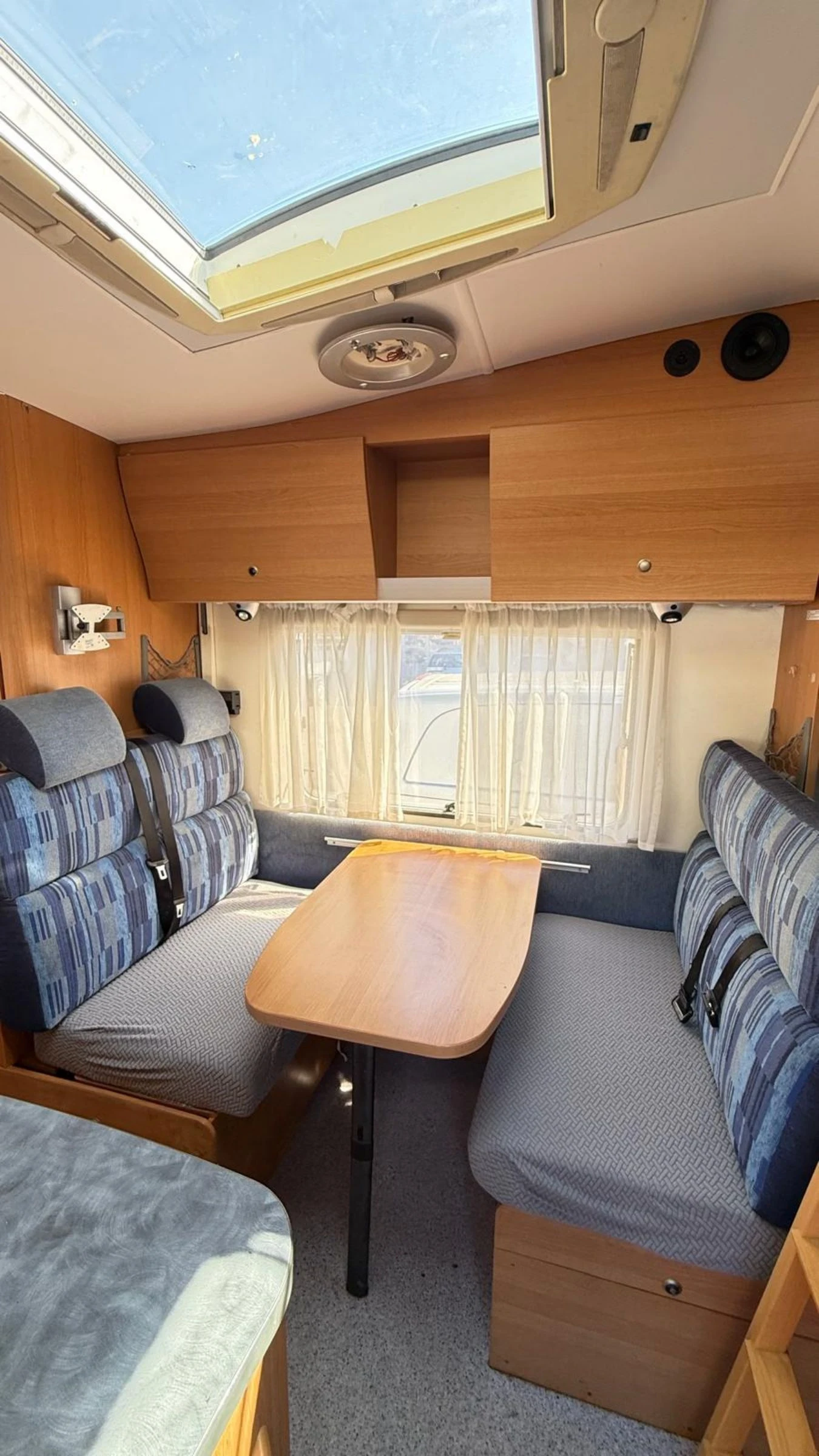 Кемпер Fiat KNAUS TABBERT SPORT.КЛИМАТИК.НА 67- ХИЛ. КМ., снимка 6 - Каравани и кемпери - 55188464