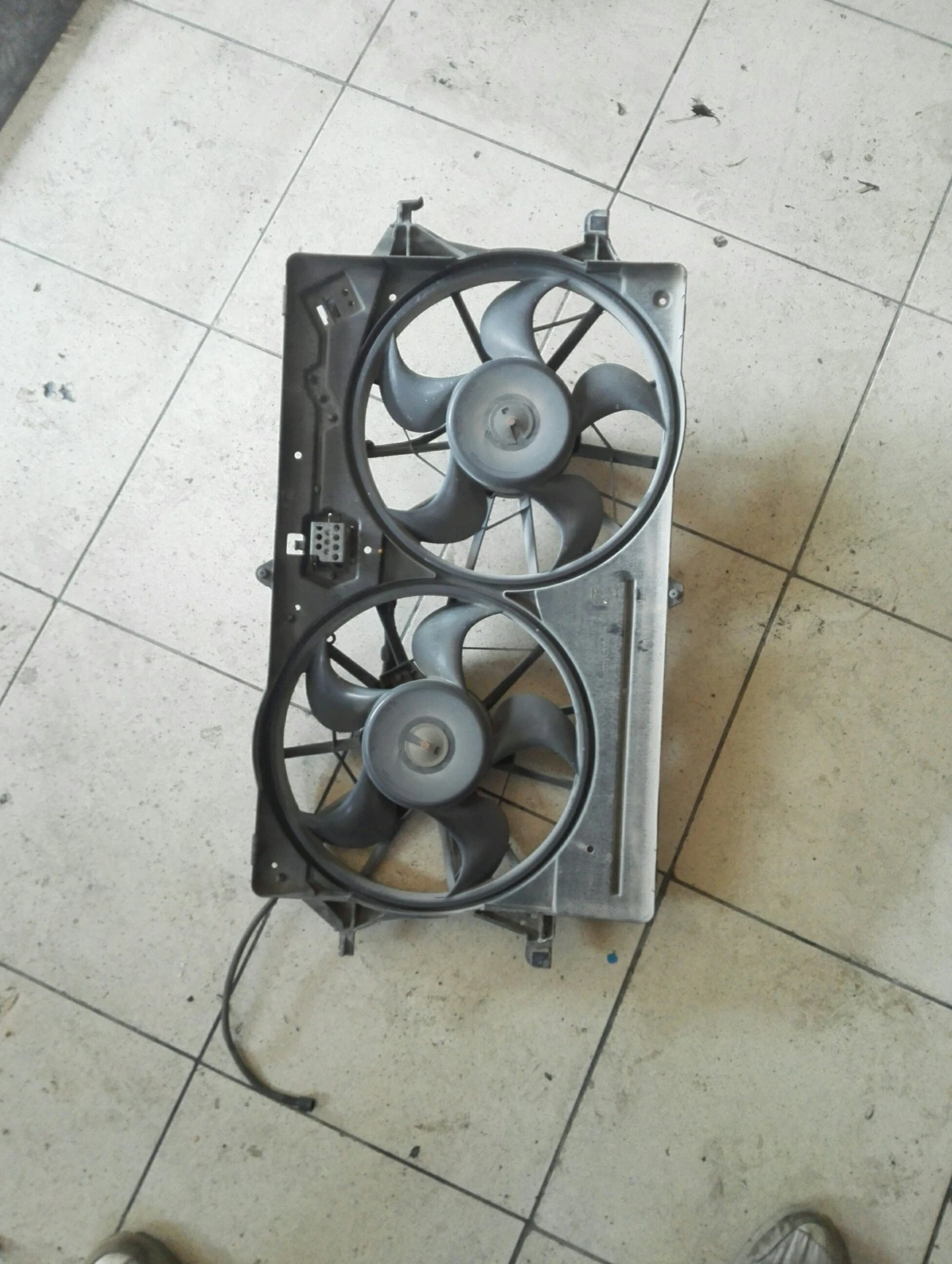 ����� ���� ����� 1.8���� | Mobile.bg � ����������� 1