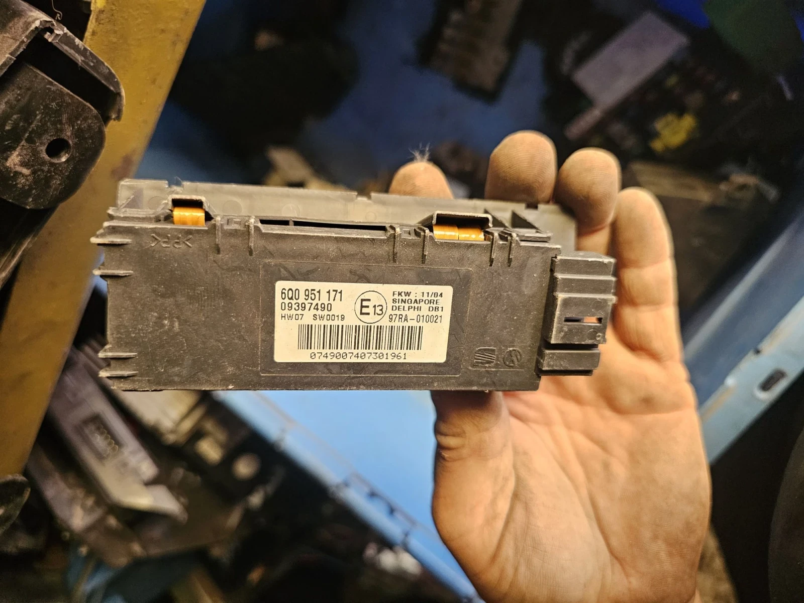 VAG 6Q0951171