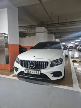Mercedes-Benz E 200, снимка 1