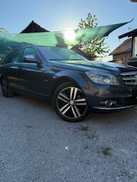 Обява за продажба на Mercedes-Benz 220 ~10 700 лв. - изображение 1
