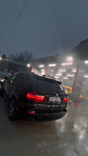 ������ BMW X5