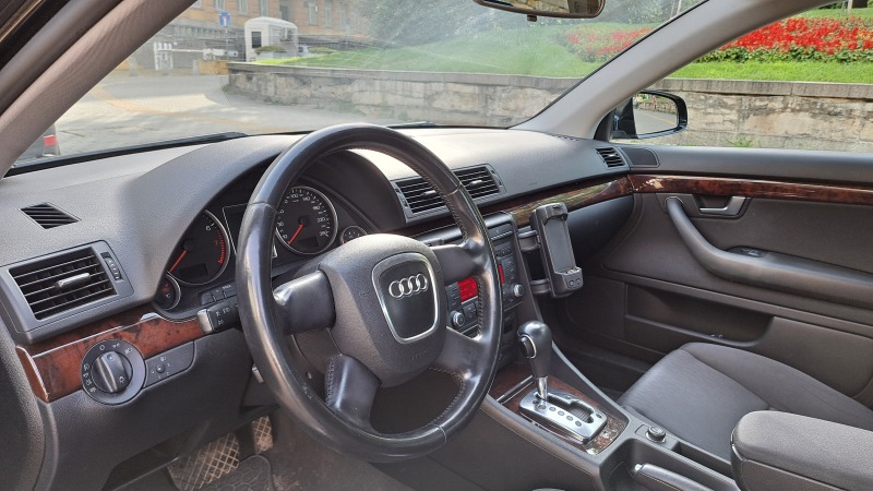 Audi A4, снимка 8 - Автомобили и джипове - 46440938