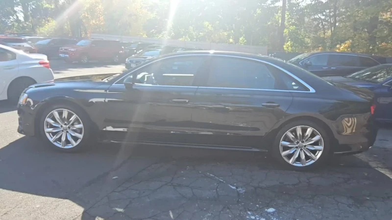 Audi A8 L* BOSE* PANORAMA* DISTRONIC* MATRIX* CRUISE CONTR, снимка 5 - Автомобили и джипове - 47696433